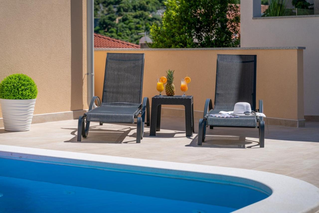 Villa A Марина Екстериор снимка