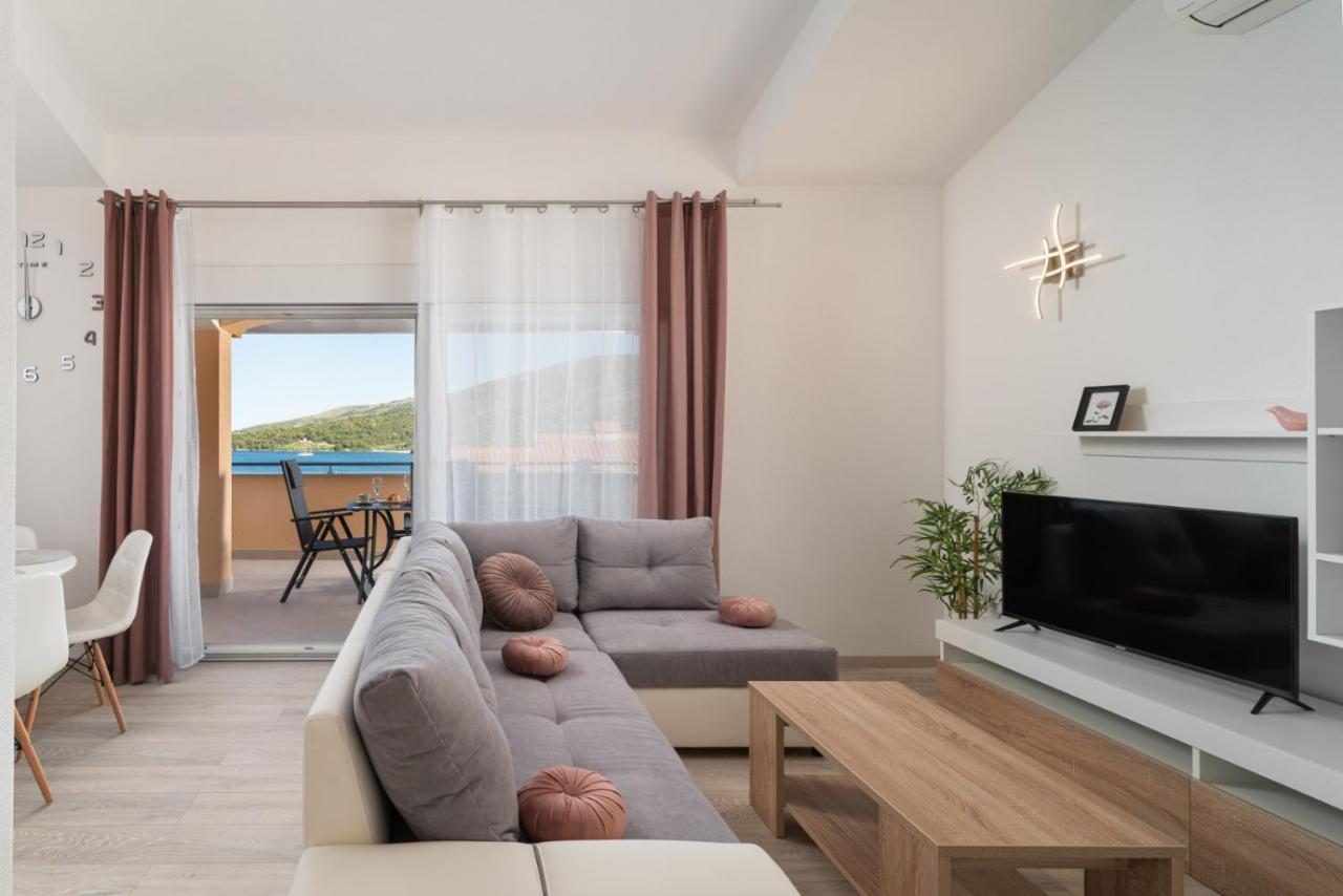 Villa A Марина Екстериор снимка